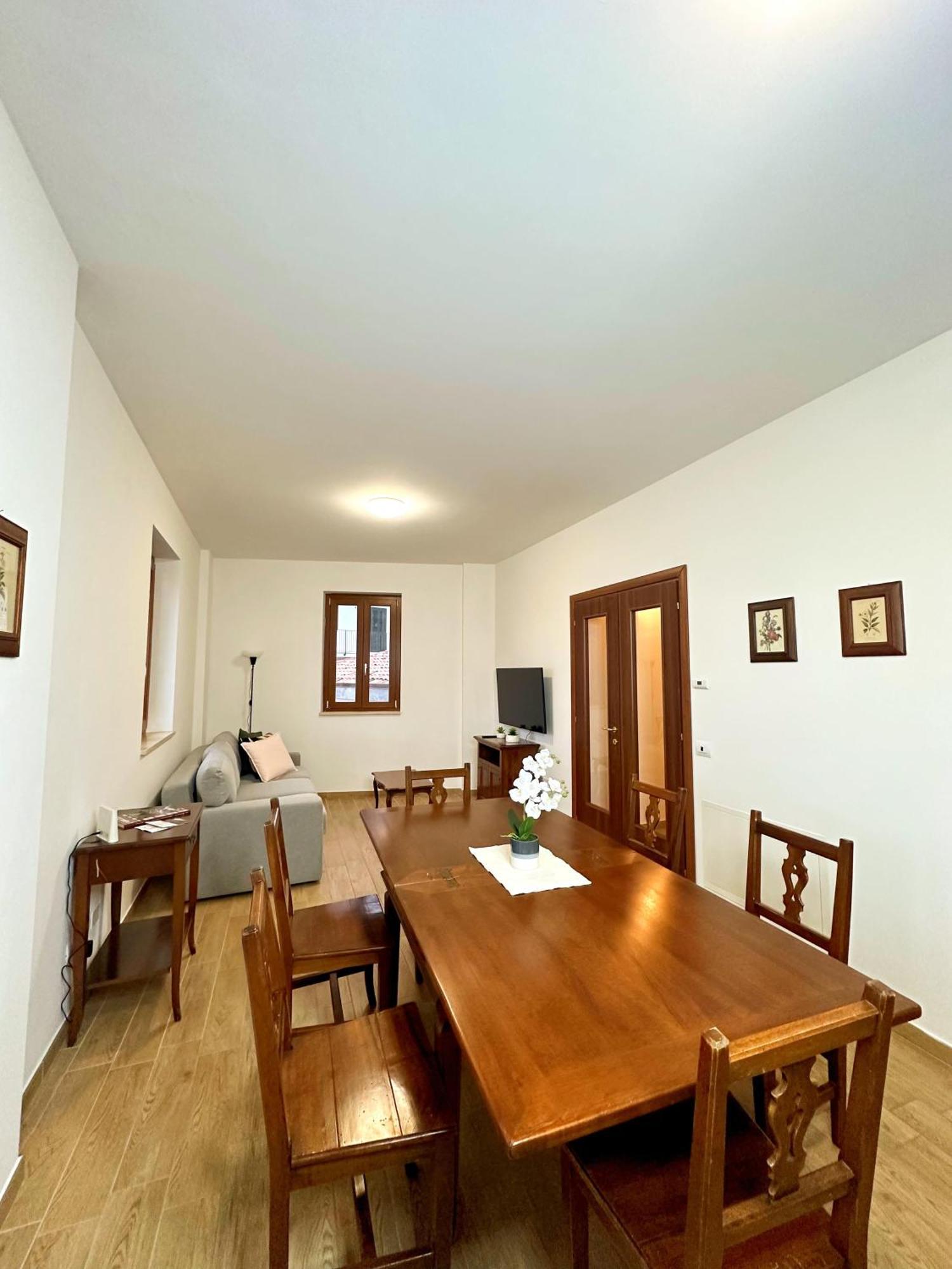 La Casa Di Garibaldi - Casa Privata Villa San Demetrio ne' Vestini Exteriör bild
